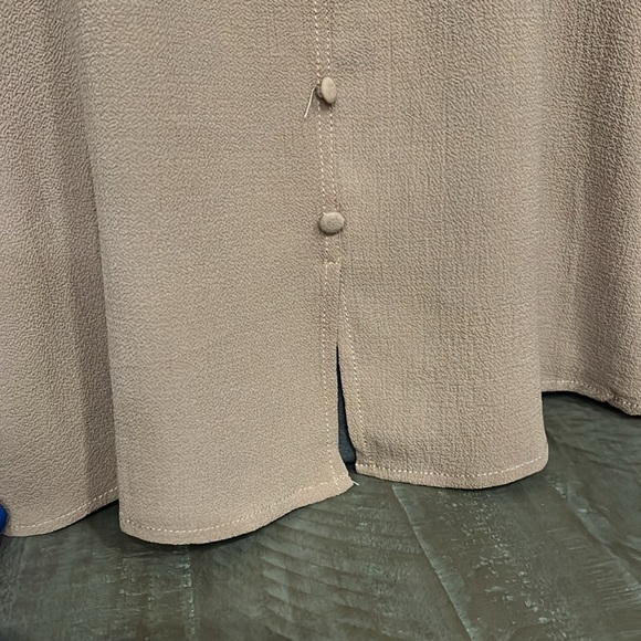 Zenobia Spring/Summer tops. - Picture 2 of 9